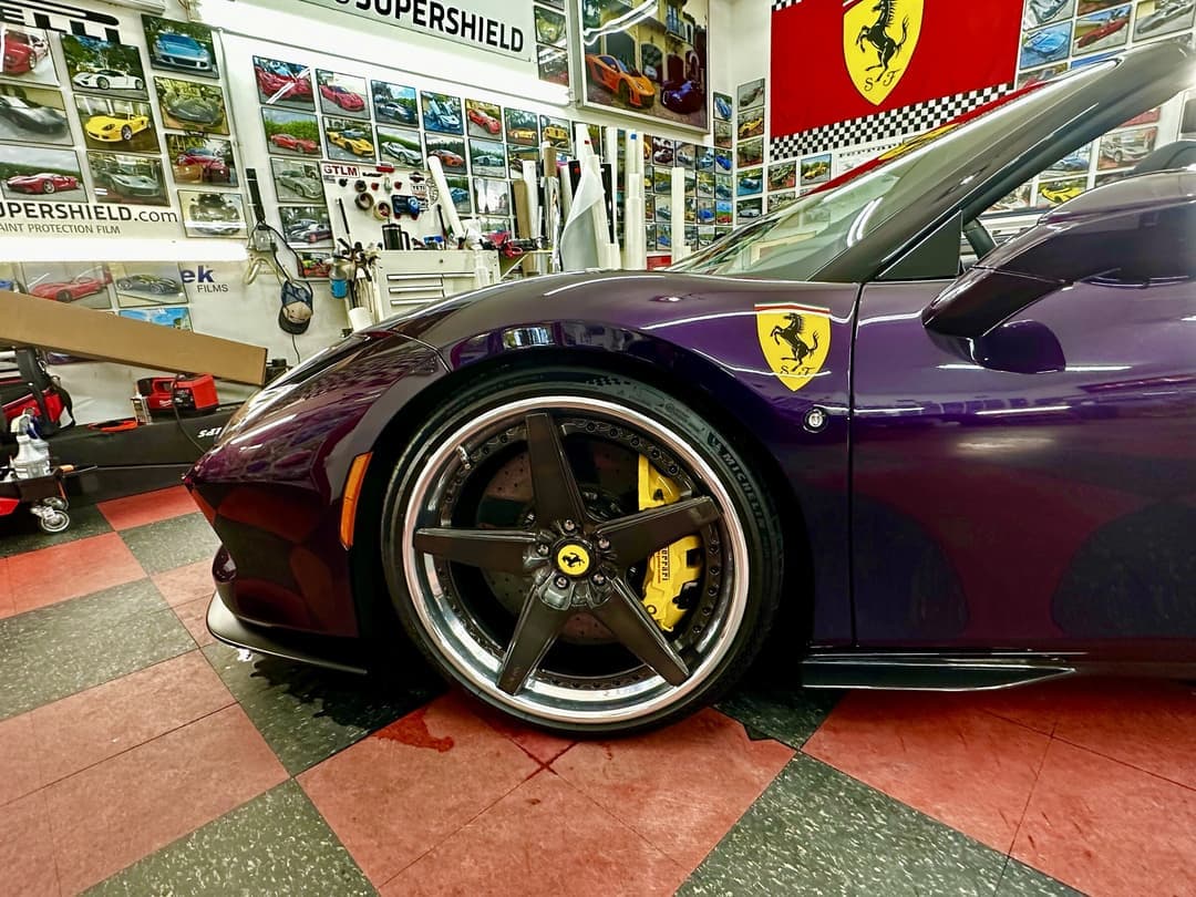 Wrap detail at the wheel arch